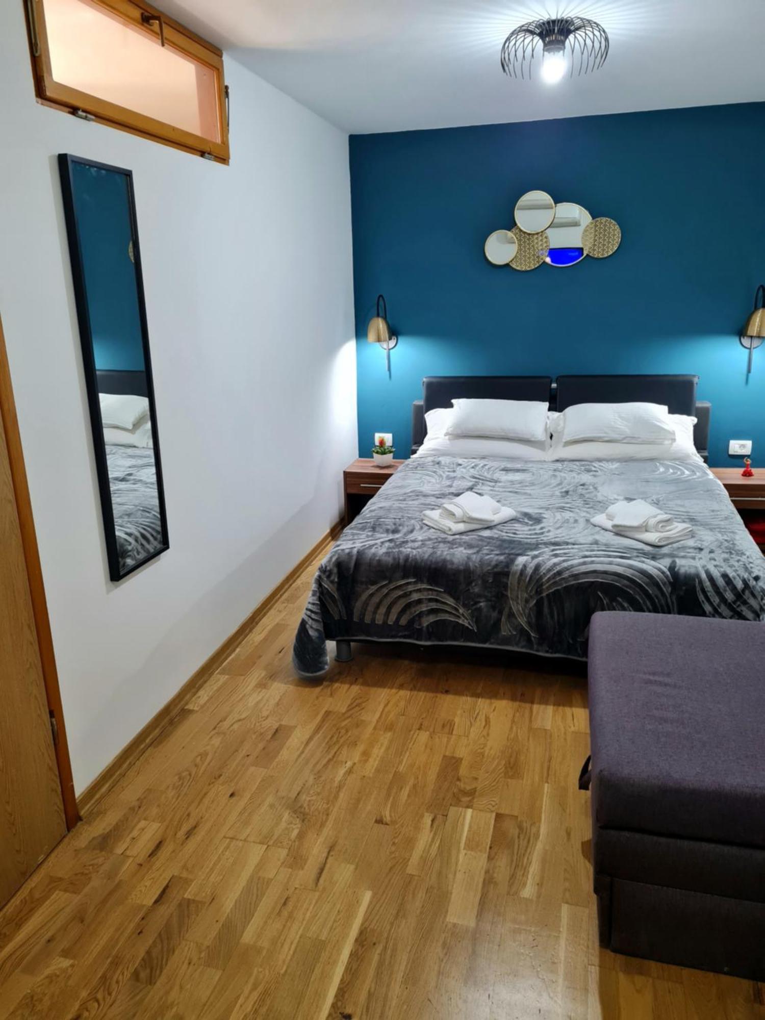 Inchy Accommodation - In The Center Of Diocletian'S Palace Split Exterior photo