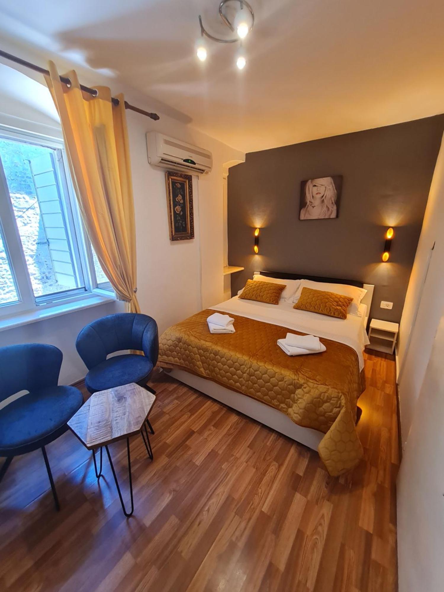 Inchy Accommodation - In The Center Of Diocletian'S Palace Split Exterior photo