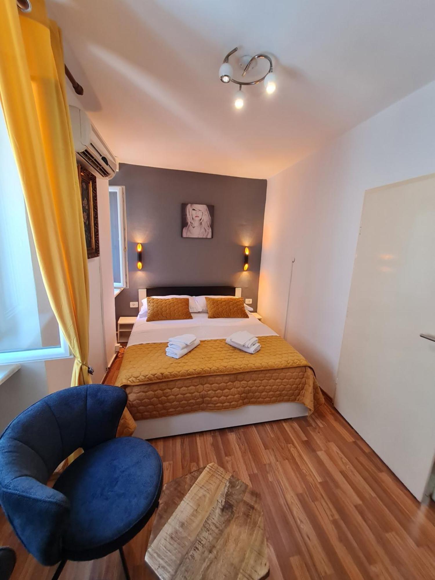 Inchy Accommodation - In The Center Of Diocletian'S Palace Split Exterior photo