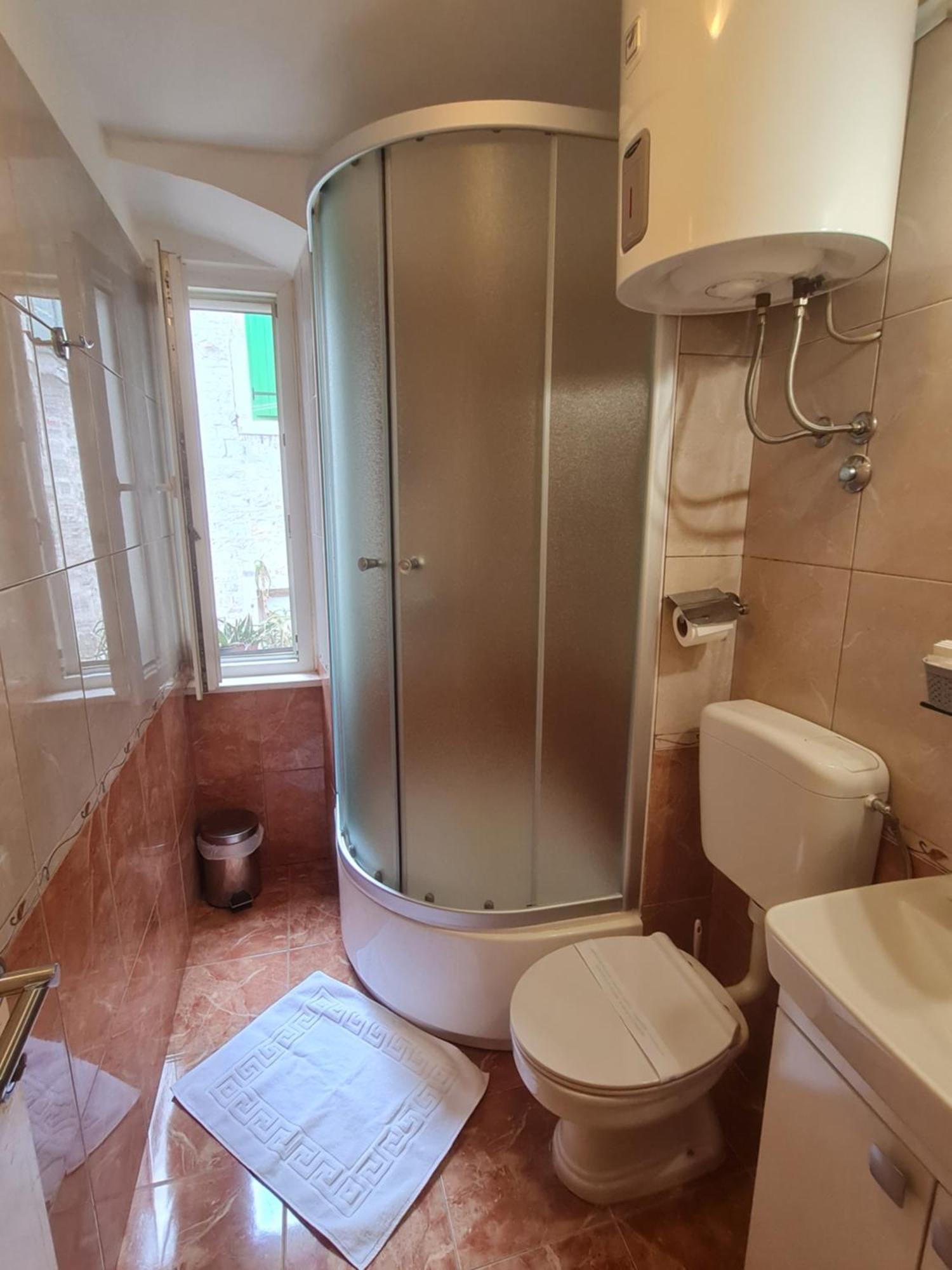 Inchy Accommodation - In The Center Of Diocletian'S Palace Split Exterior photo